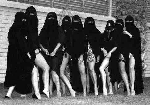 [Imagen: burka%20francia.jpg]